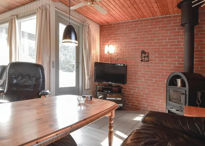 Three-bedroom In * Hemmet